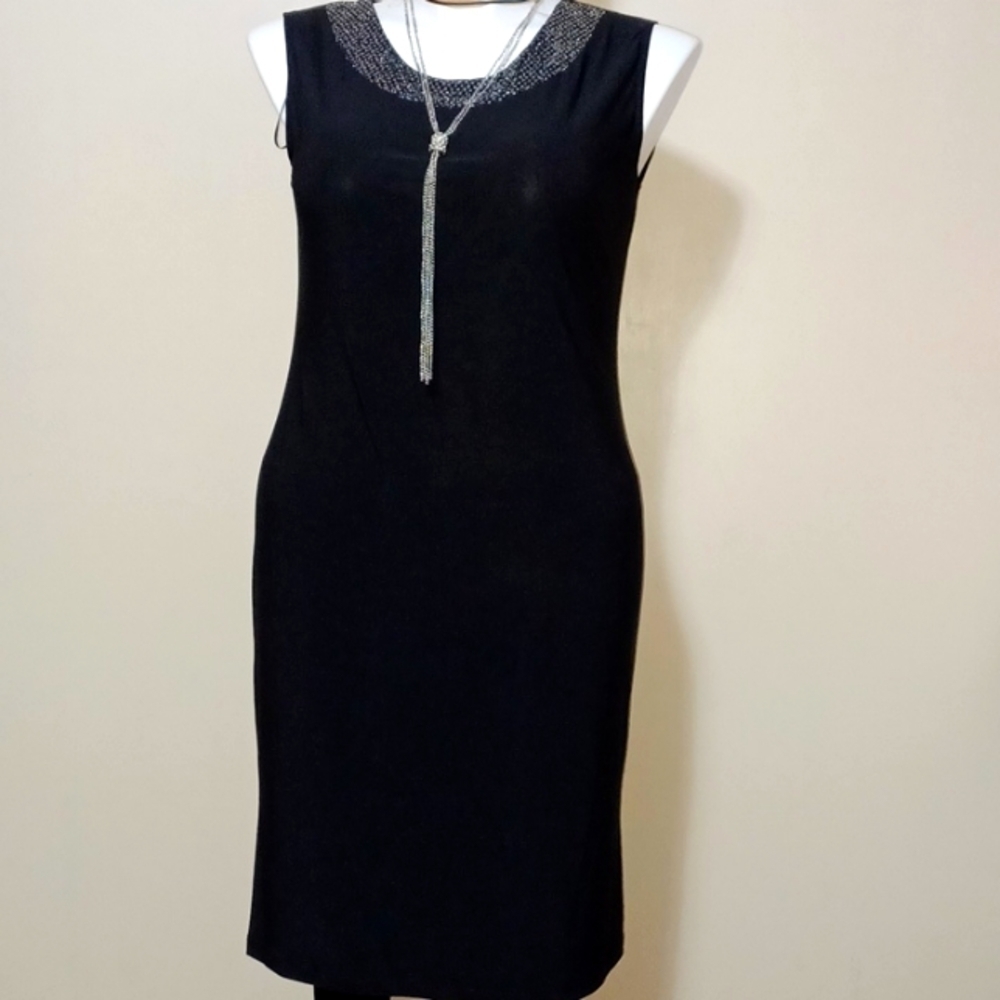 R & M Richards  LITTLE BLACK DRESS SIZE 12P IN A BEAUTIFUL BLACK ⚫️ 🖤